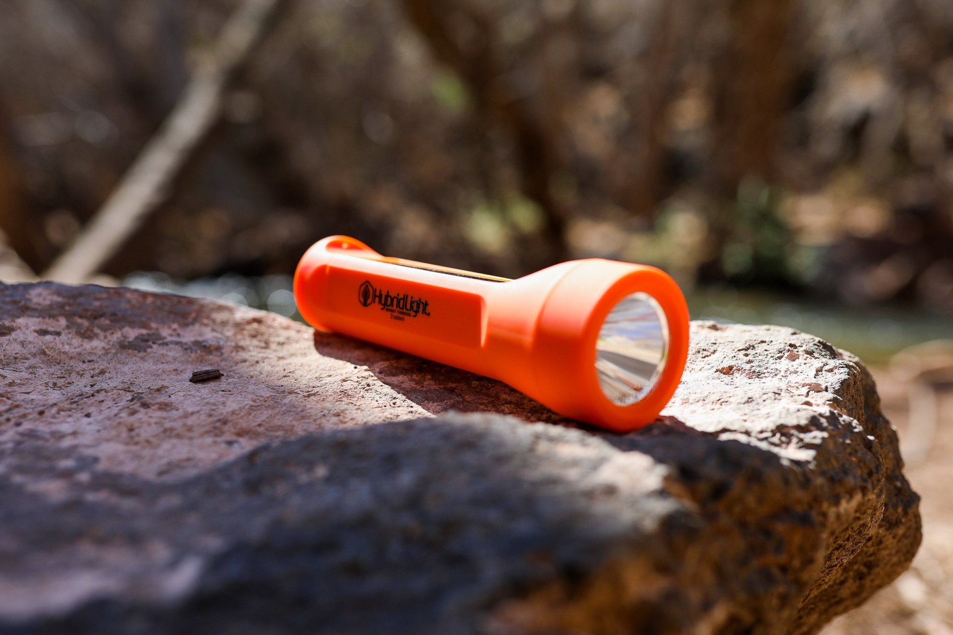 Seeker 300 Flashlight / Charger – Hybrid Light Official